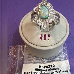 Bomb party October birthday size 8